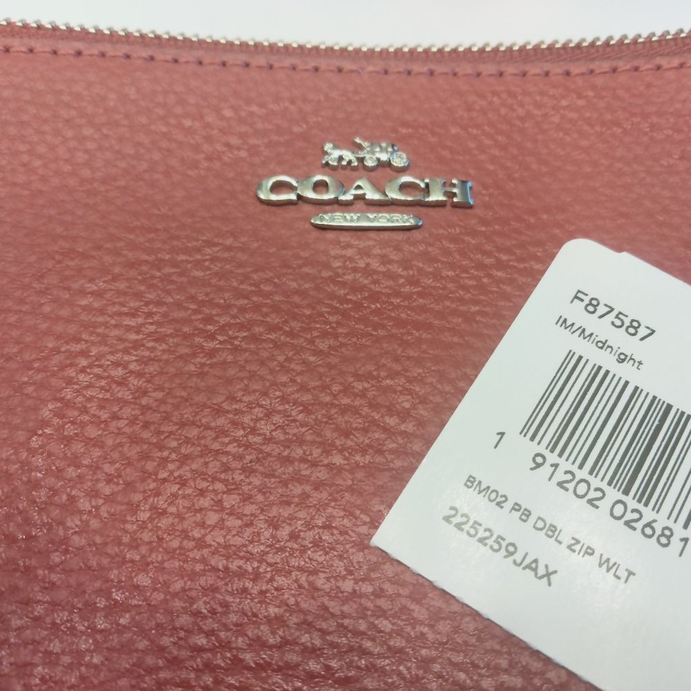 Coach Medium zip Wallet